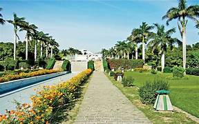 Pinjore Gardens Tour